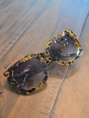 Crap Eyewear Oversized Tortoiseshell Square Sunglasses - Yellow Brown